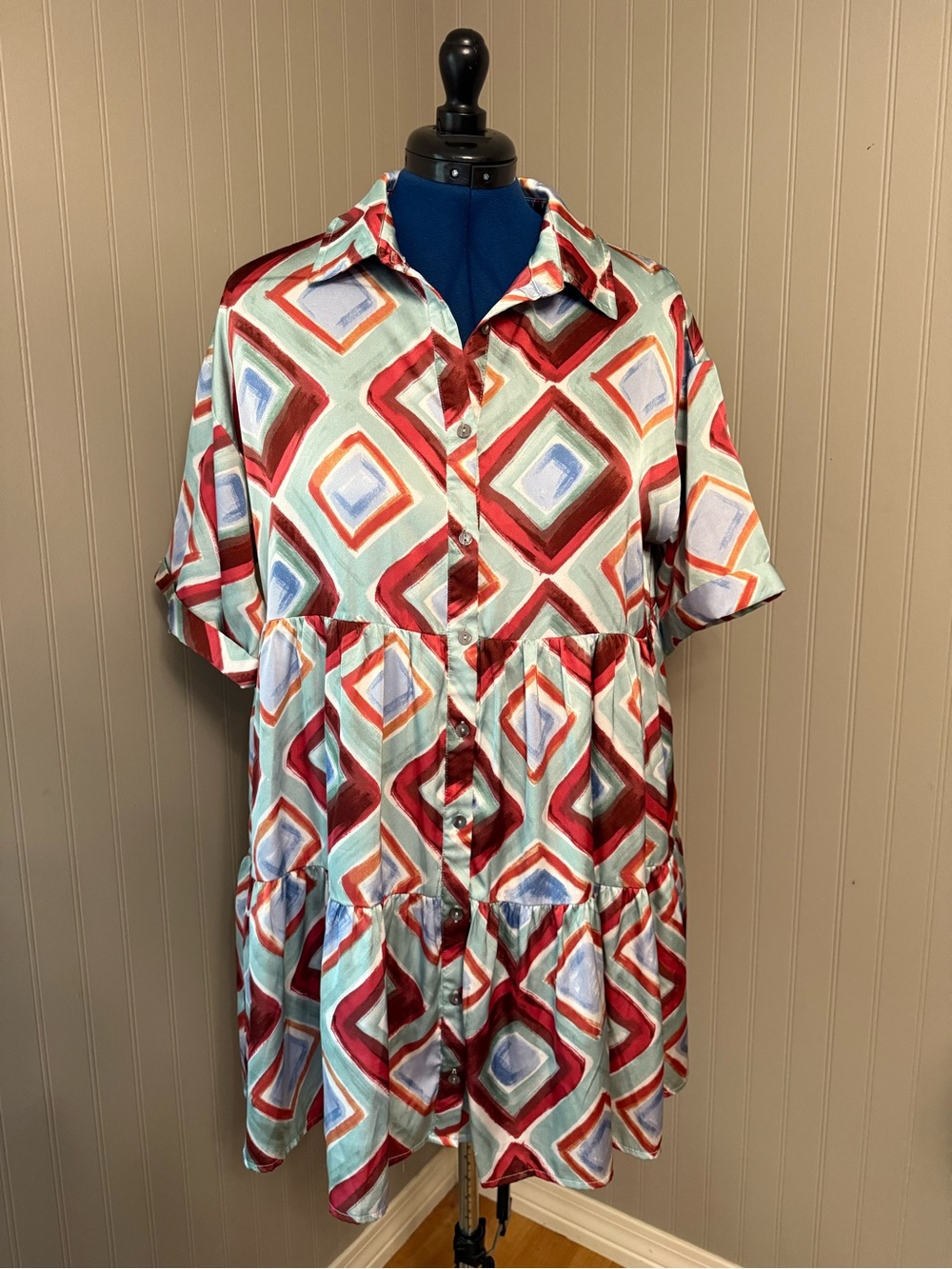 Boutique Entro Satin Button Front Dress - Red, Light Blue, Rust - Women’s  M